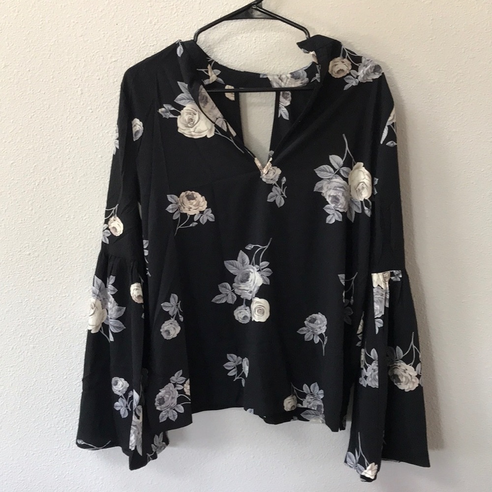 Buddy Love floral Bell sleeve blouse